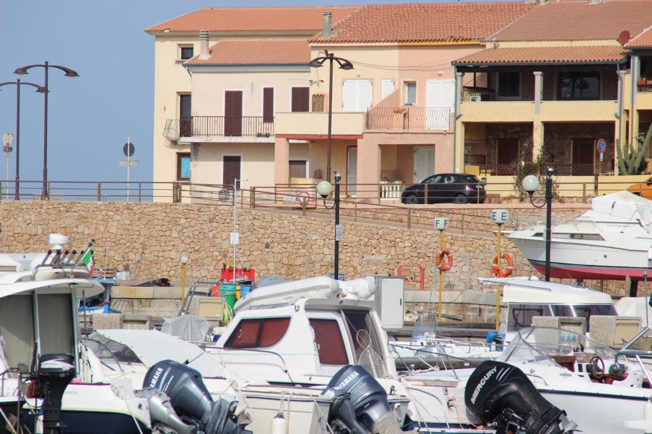 Borgo Spiaggia Vista Mare Isola Rossa Luaran gambar