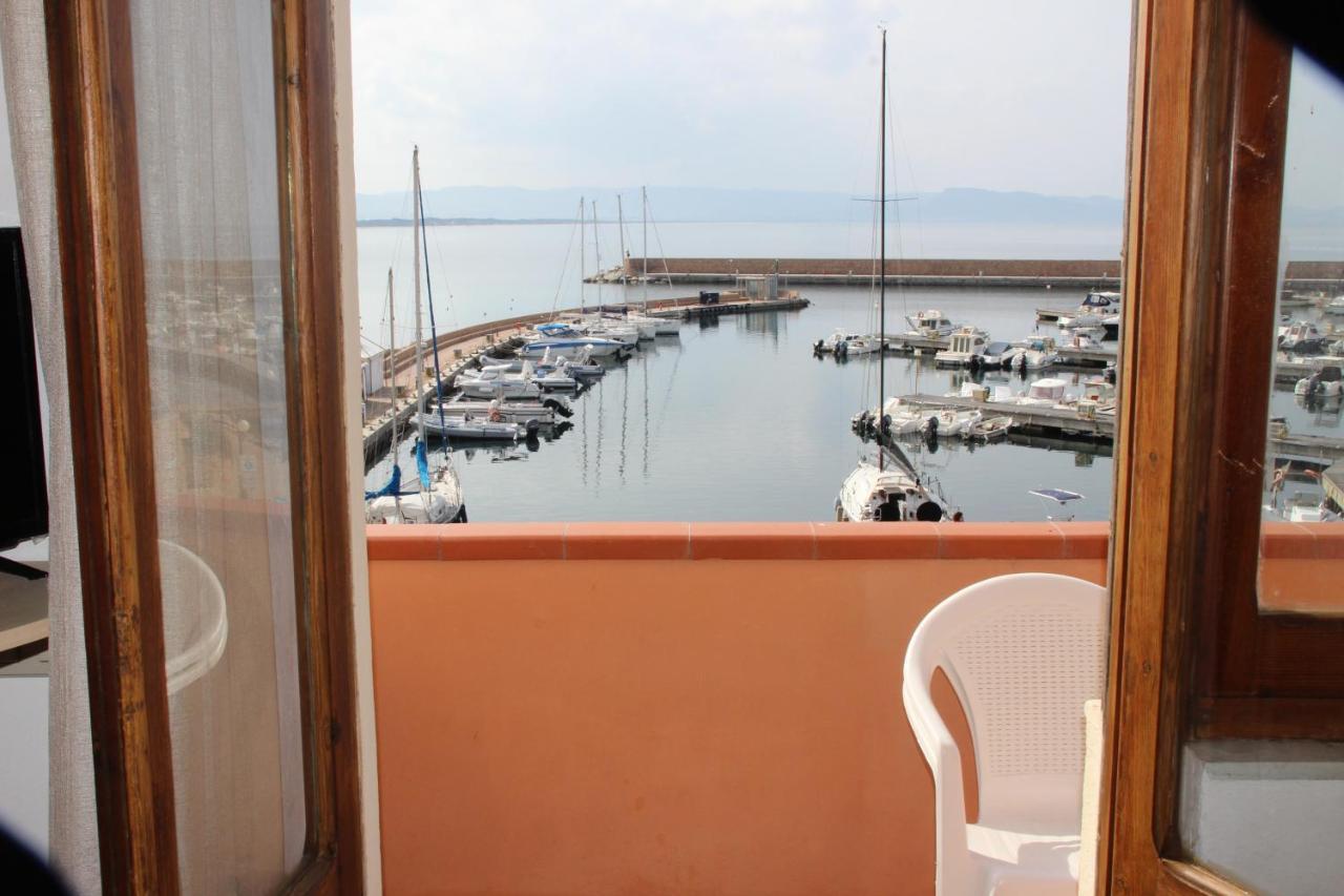 Borgo Spiaggia Vista Mare Isola Rossa Luaran gambar