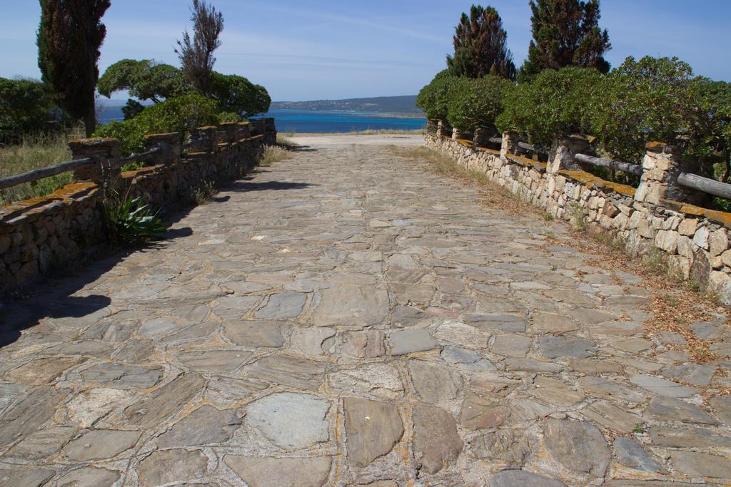 Borgo Spiaggia Vista Mare Isola Rossa Luaran gambar