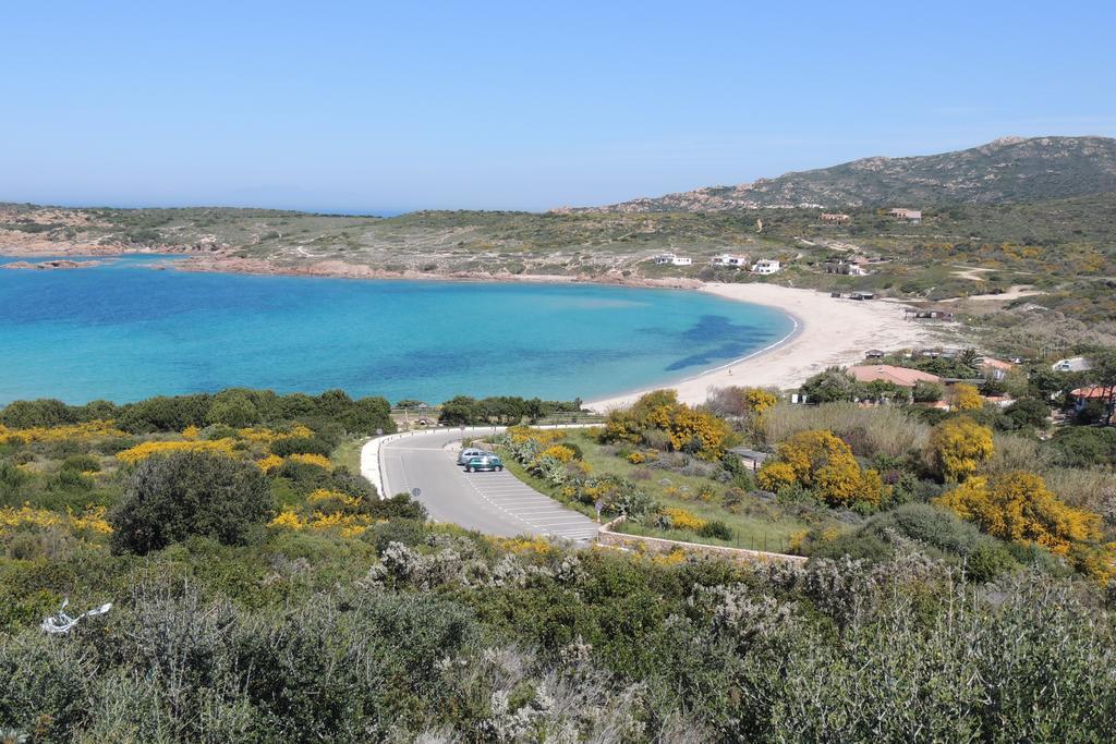 Borgo Spiaggia Vista Mare Isola Rossa Luaran gambar
