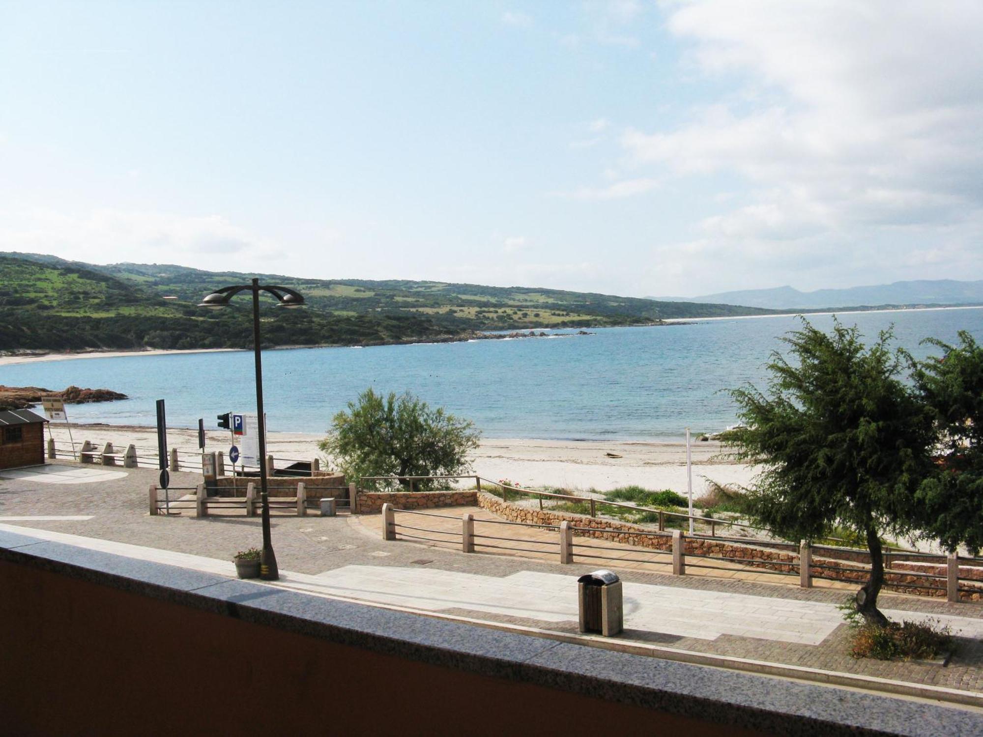 Borgo Spiaggia Vista Mare Isola Rossa Luaran gambar