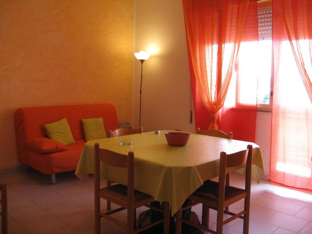 Borgo Spiaggia Vista Mare Isola Rossa Bilik gambar