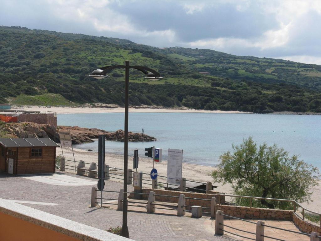 Borgo Spiaggia Vista Mare Isola Rossa Luaran gambar