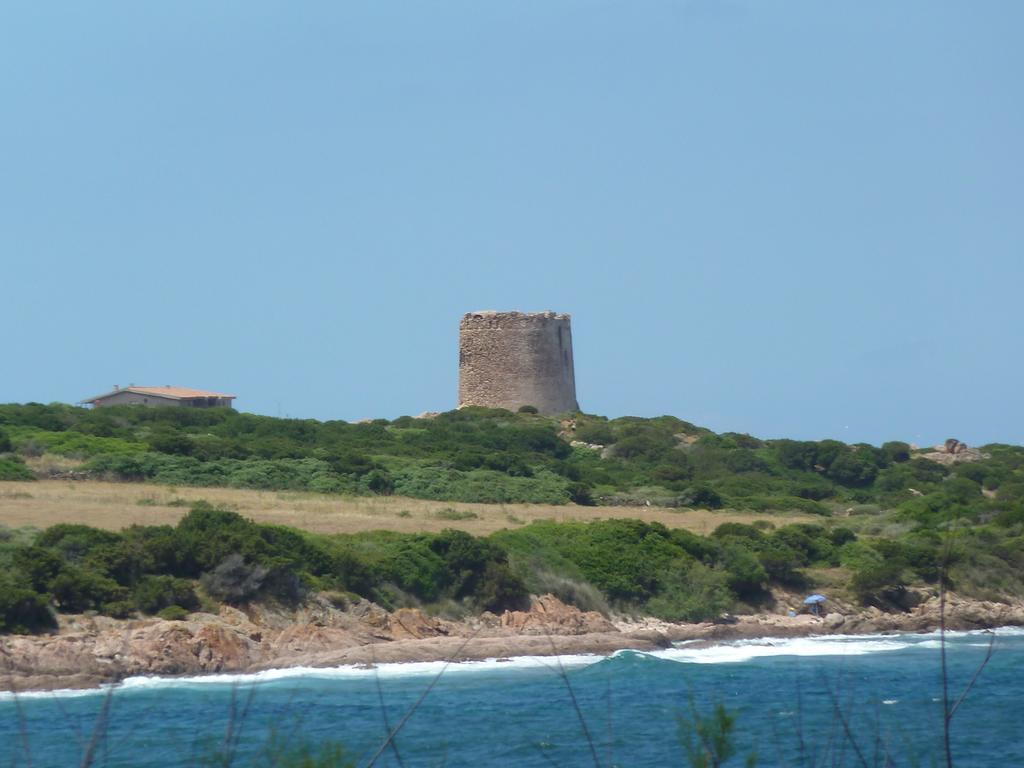 Borgo Spiaggia Vista Mare Isola Rossa Luaran gambar