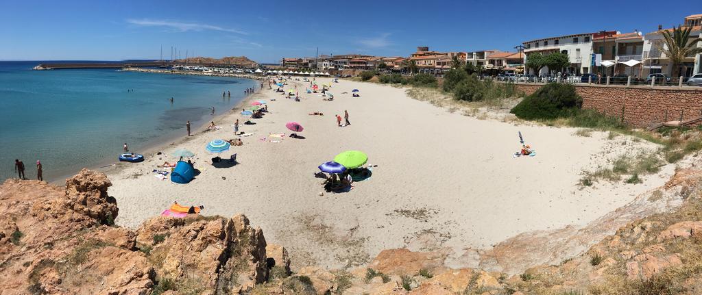 Borgo Spiaggia Vista Mare Isola Rossa Luaran gambar