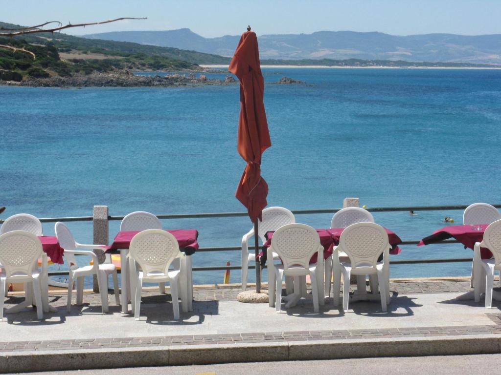Borgo Spiaggia Vista Mare Isola Rossa Luaran gambar